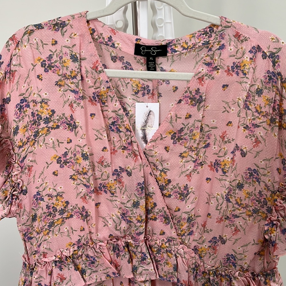 Jessica Simpson Floral Print Surplice top - Picture 5 of 8